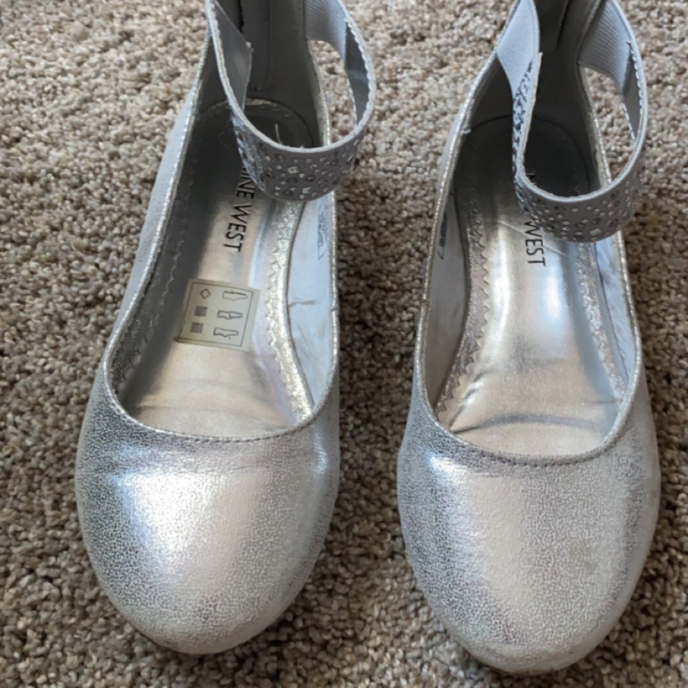 Girls Nine West ballet flat dress shoes